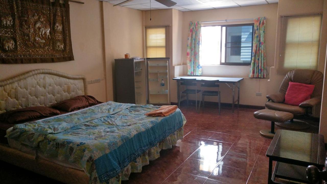Guestpat Casabella Hotel Патая Екстериор снимка